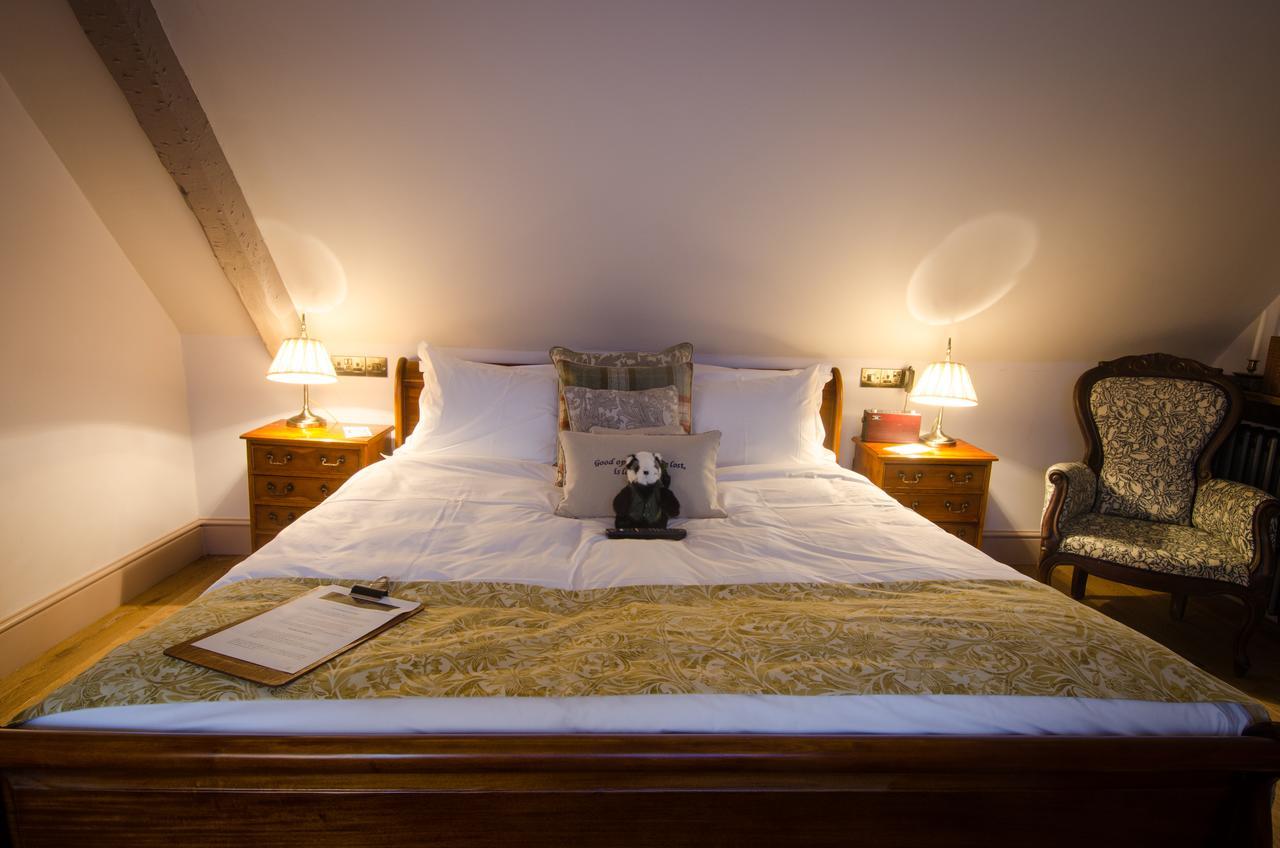 1777. At The Albion Otel Wimborne Minster Dış mekan fotoğraf